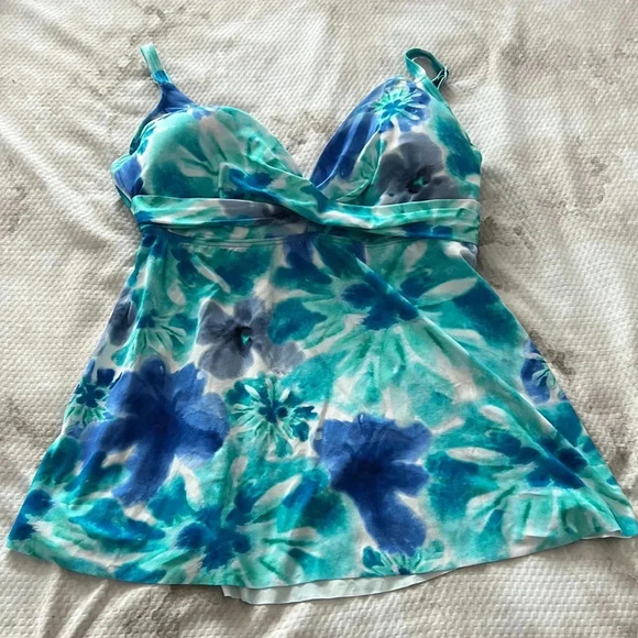 Coco Reef Sorrento Coastal Floral Diamond Wrap Tankini Top Capri Blue Sz 10/34D - Picture 4 of 6